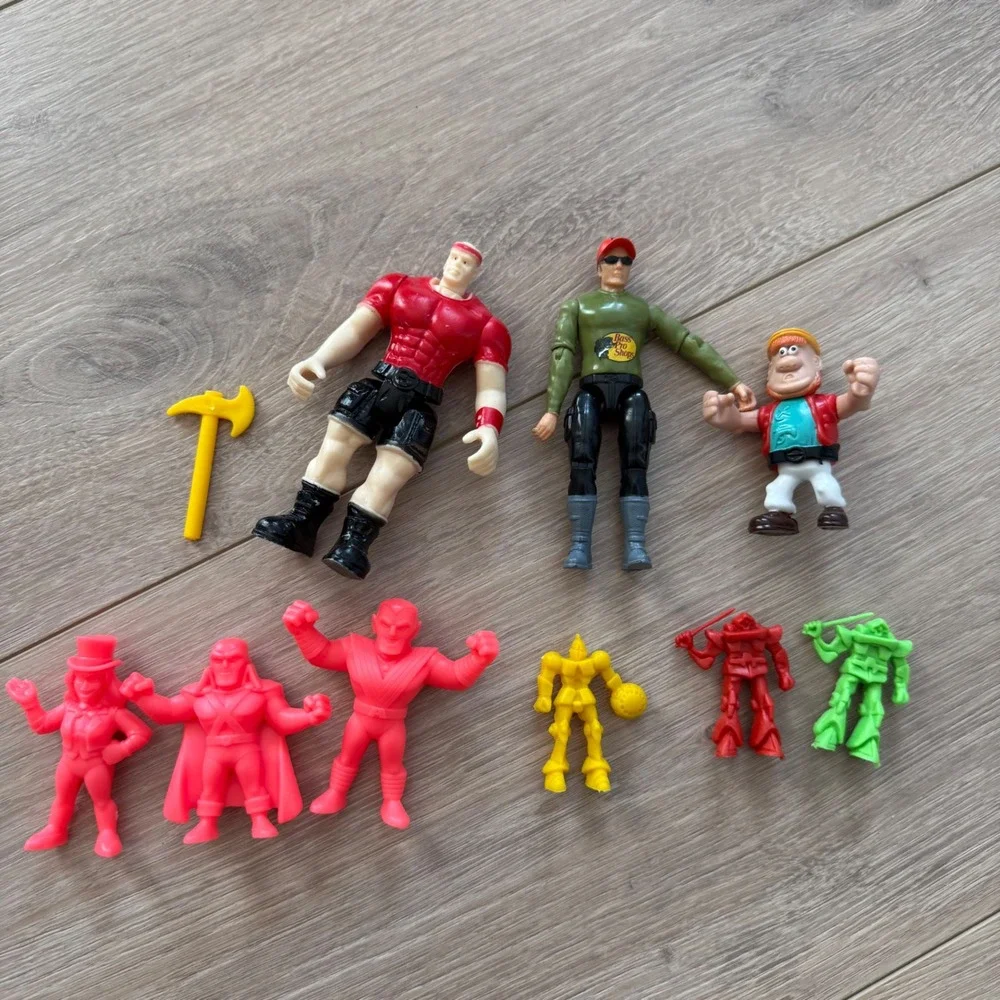 Mixed Action‎ Figure Lot Bass Pro Shops Muscle Men Rubber Monsters Mini Robots